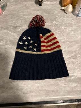 Red White Blue Patriotic Beanie USA American Flag Winter Hat Embroidered Stars